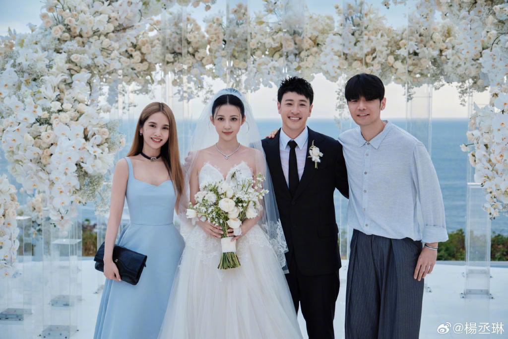 杨丞琳晒潘玮柏婚礼现场照：唐门找到属于他的小花了