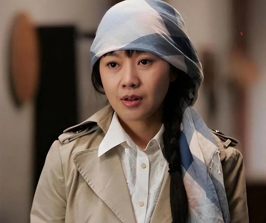 有种“整容”叫闫妮离婚，净身出户的前夫没变，她却像换个人