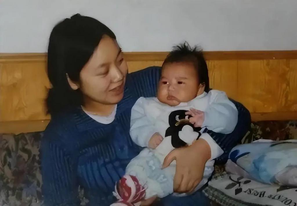 有种“整容”叫闫妮离婚，净身出户的前夫没变，她却像换个人