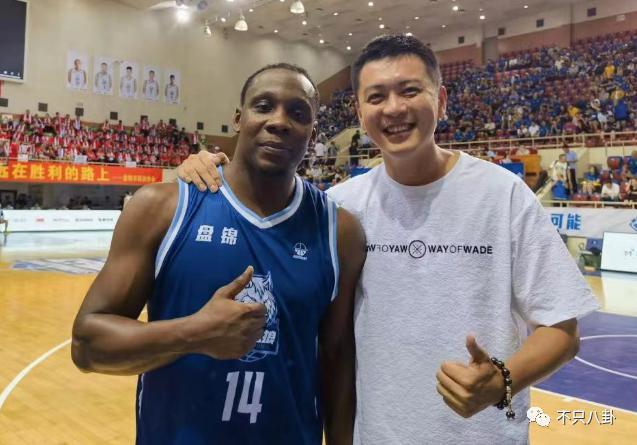 越帅的男人越渣？出轨多年纵容小三叫嚣，现在原配不忍了