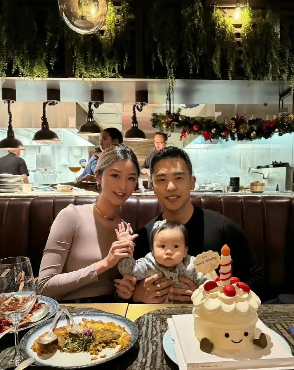 不是吧！！连孩子都有了？