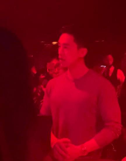 不是吧！！连孩子都有了？