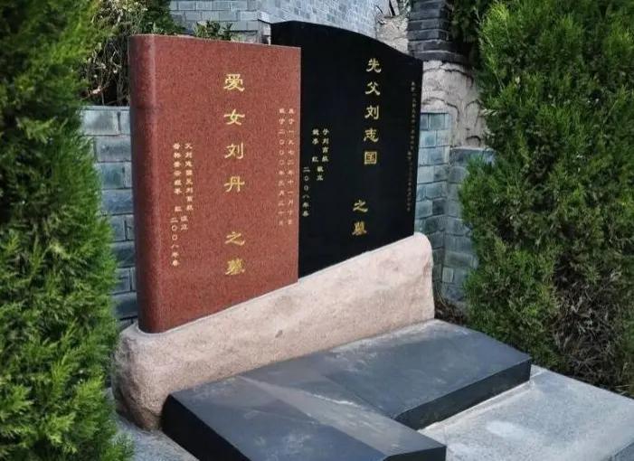 以为她们退圈了，没想到已经去世了，红颜薄命好可惜