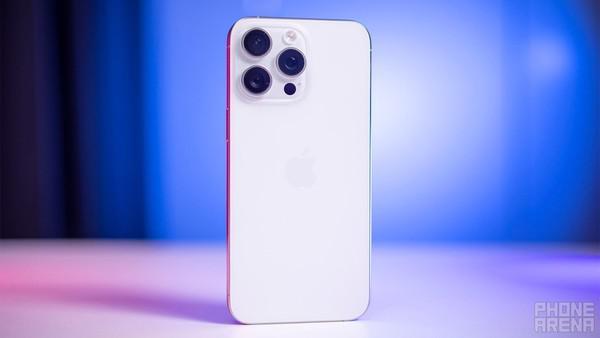 外媒评“2023年最好的手机”！一加给国产手机长脸了