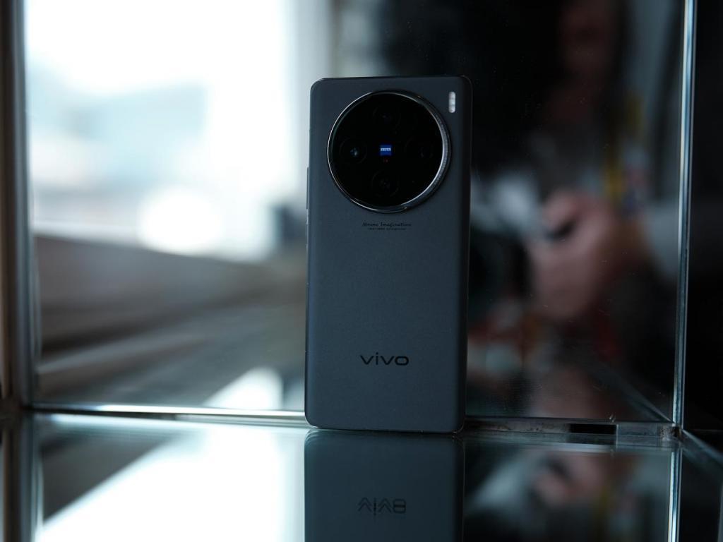 跑分不输游戏手机！天玑9300加持的vivo，性能这么强？