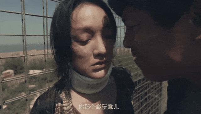 导演真有你的！《涉过愤怒的海》被删的一段戏，细思极恐