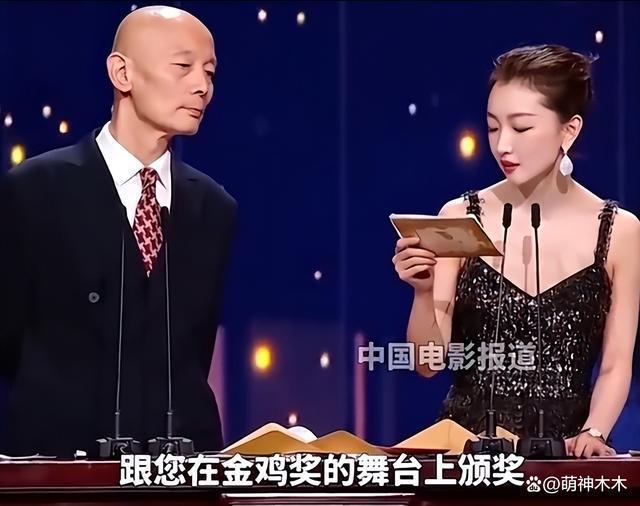 一场金鸡奖彻底毁了周冬雨！没了路人缘，三金影后照样票房扑街