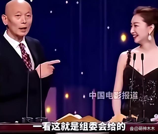 一场金鸡奖彻底毁了周冬雨！没了路人缘，三金影后照样票房扑街