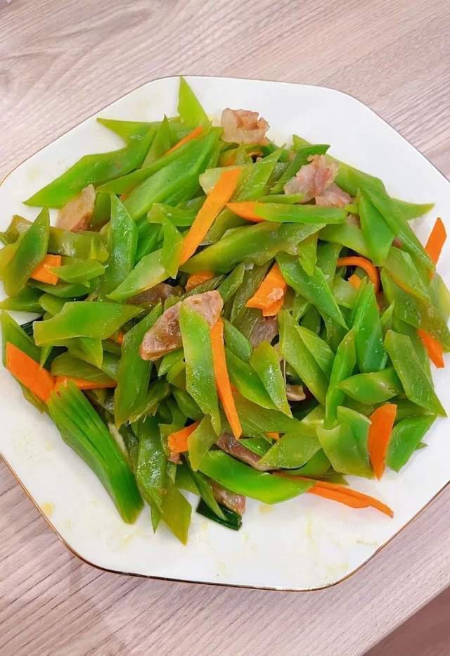 离开了李晨，她嫁给了爱情，再上热搜，她活成了人们羡慕的样子