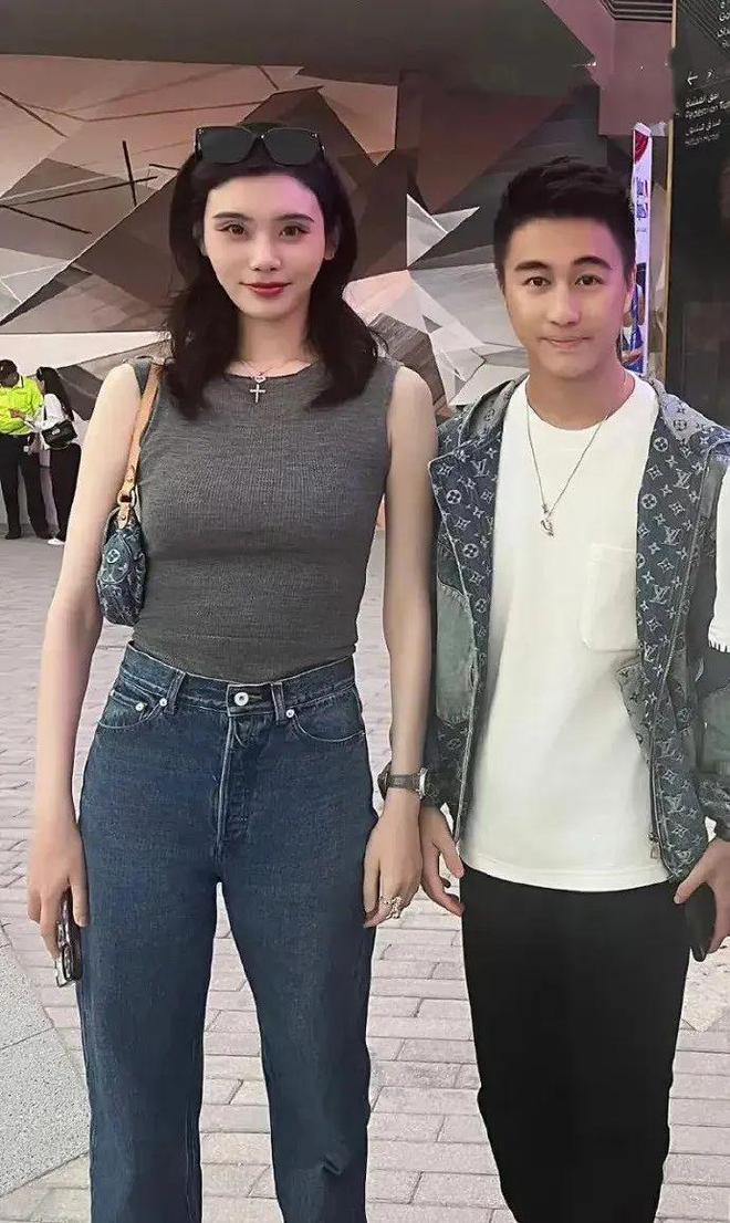 看了奚梦瑶女儿的正脸，才知道四太梁安琪的基因有多强大
