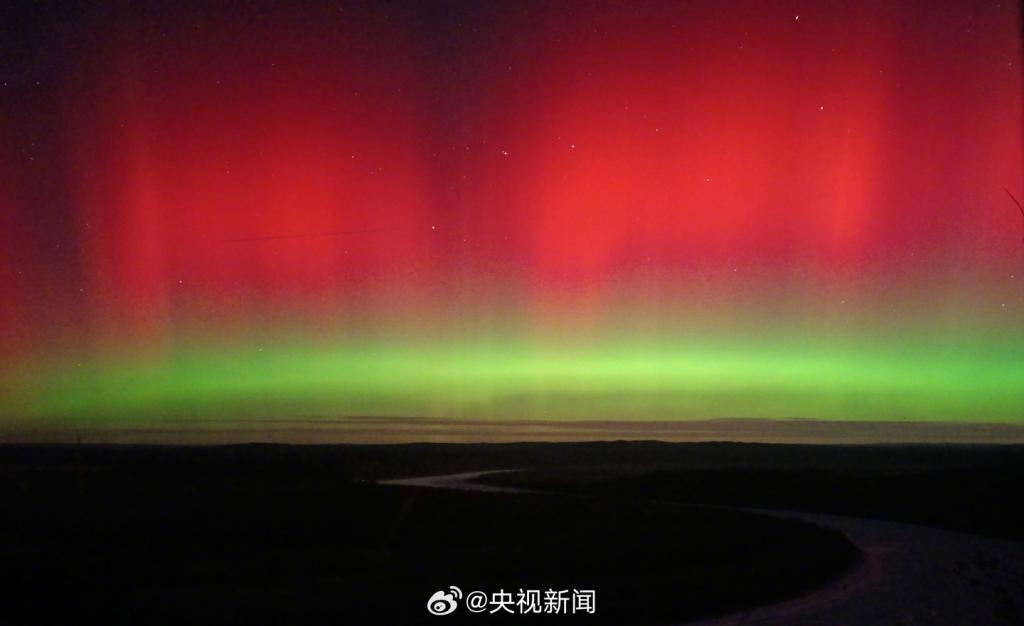 “西瓜”配色，#北京极光#冲上热搜：色彩绚丽、罕见奇观