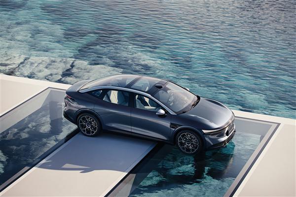 吉利杀疯了!11月销售超20万辆 刷新单月销量纪录