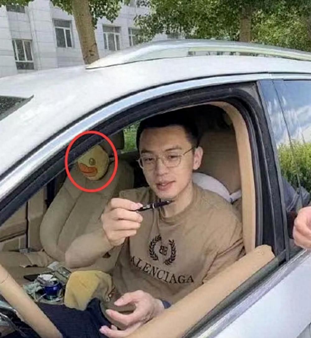 官宣离婚！恩爱夫妻不演了，出轨女网红还生了娃！