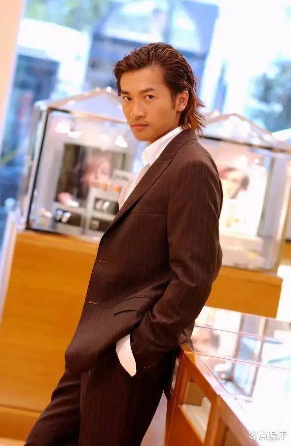 苏有朋密婚15年？太太身份揭秘，网友：难怪看不上林心如