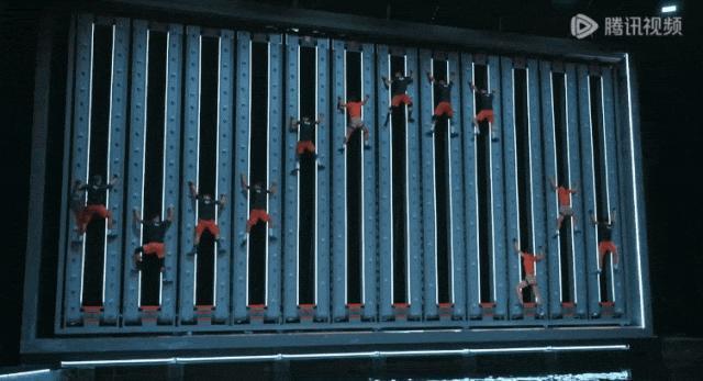 体能是他最不值一提的优点，策略和团队才是关键