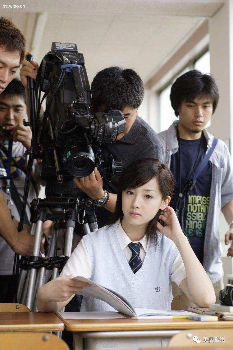 日本顶流女星坐牢后复出？吸毒滥交黑历史成堆，却因长太美次次被原谅？！