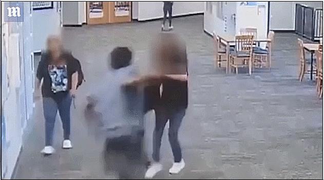 17岁男生将老师打成残废！母亲为他求情惹怒全网：孩子不懂事求放过！