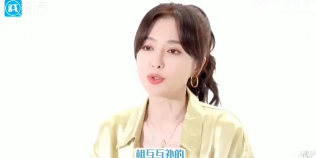 天！秦岚被绿了，男友闪婚央视主持人！