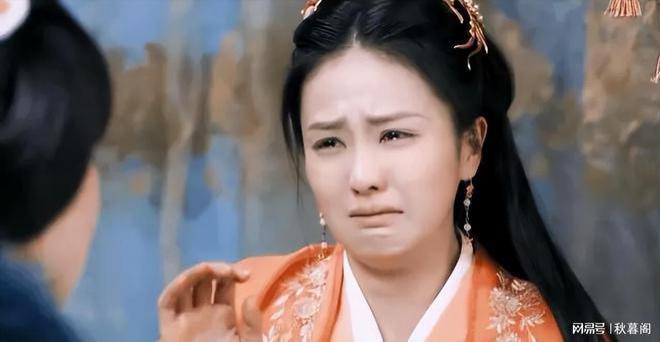 大嘴平胸，这些非要演“绝世美女”的演员，一个比一个尬
