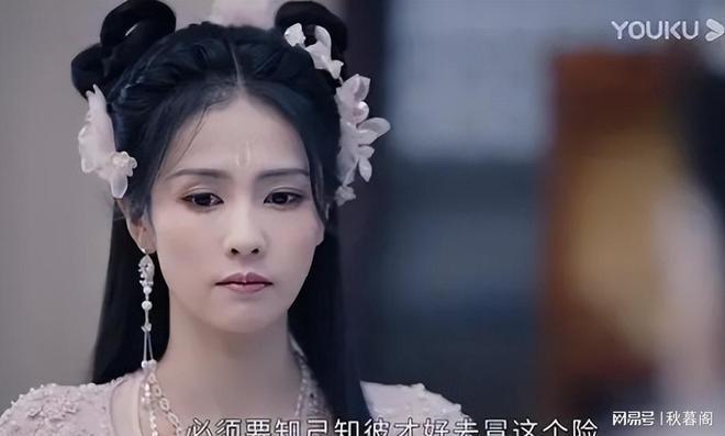 大嘴平胸，这些非要演“绝世美女”的演员，一个比一个尬