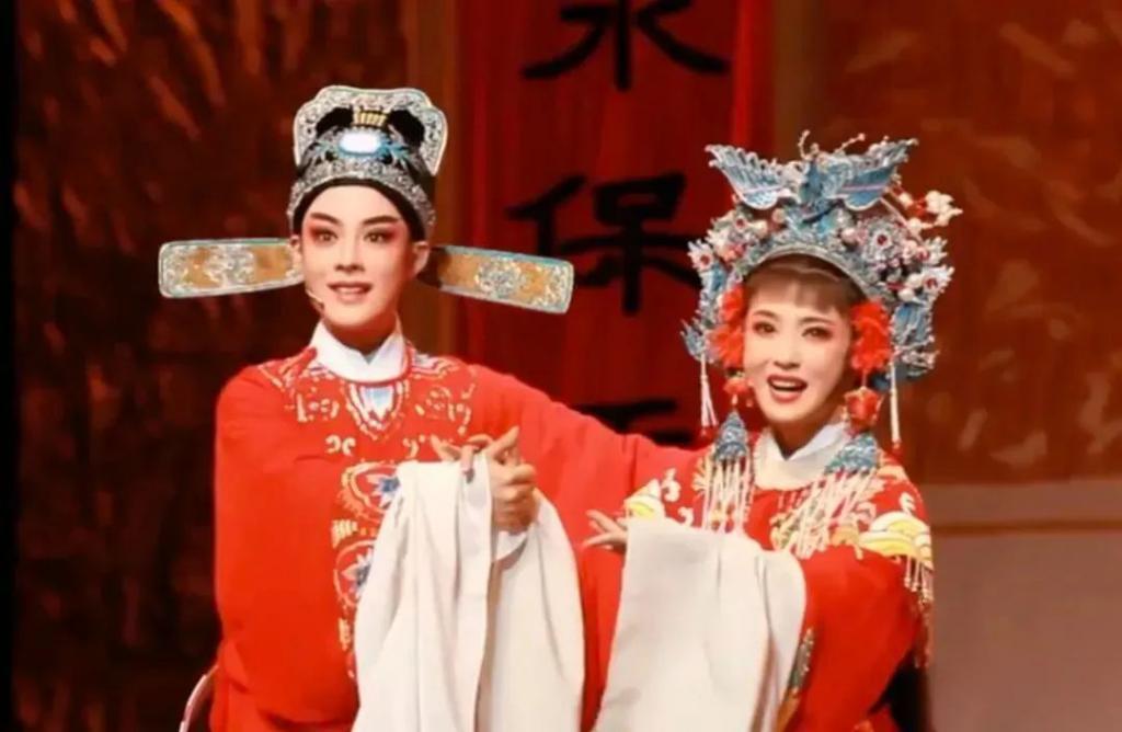 90后女顶流“老公姐”秒杀男星，背后藏着一个高人