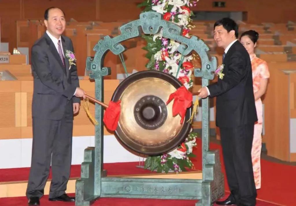 哈佛本硕、高考710，A股上市公司老板“父凭女贵”？