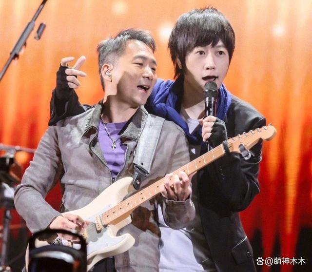 老牌歌手集体崩塌!嘴硬破防、票价跳水,四天王都逃不过