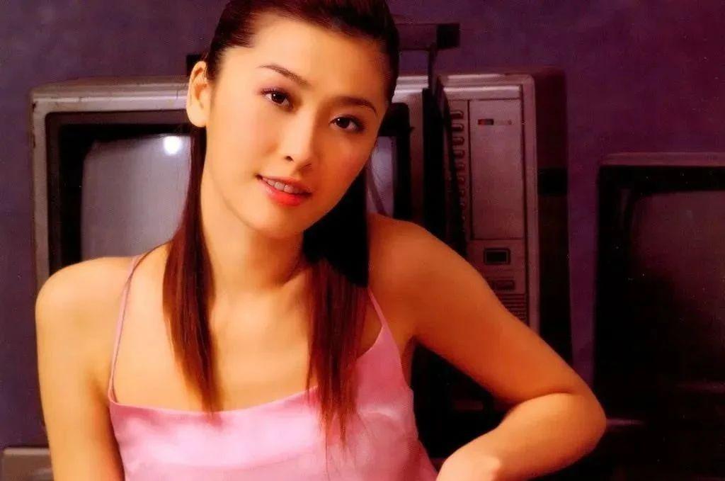 公开离婚！出轨剧组女演员，被骂惨了！