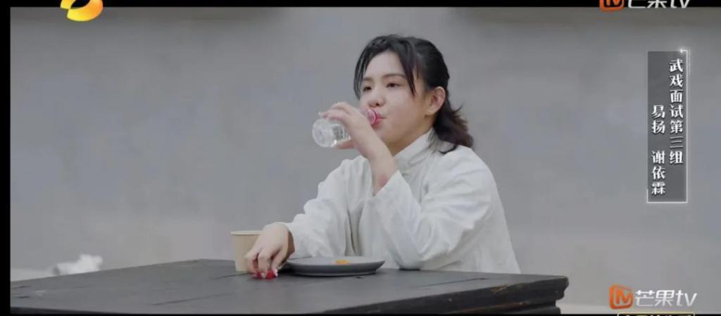 扇巴掌，酒瓶爆头…内娱打架！真爽，爱看