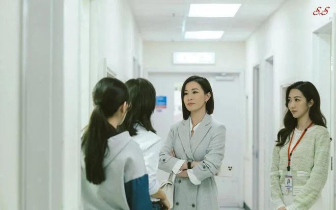 TVB不养傻白甜，内娱早该学学了！