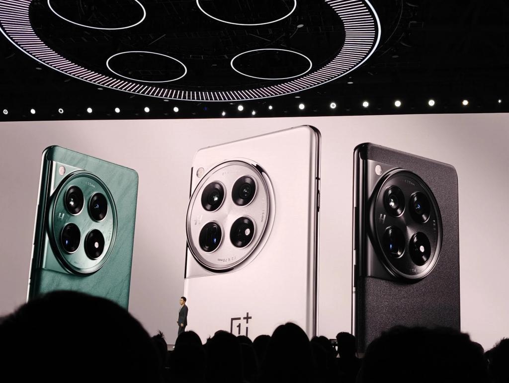 4299 元起！一加12“全面碾压”小米14 ？！