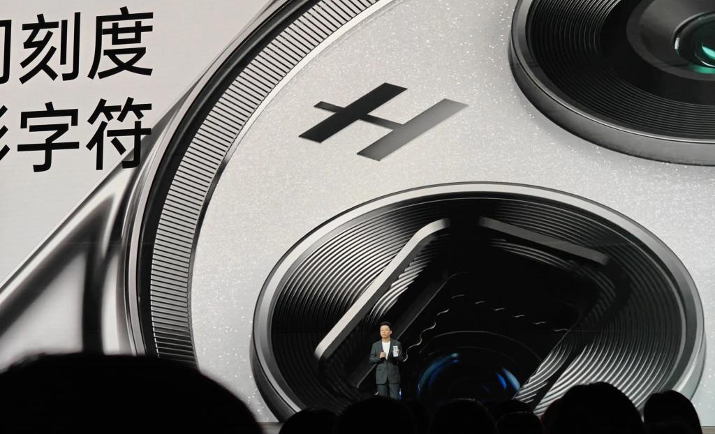 4299 元起！一加12“全面碾压”小米14 ？！