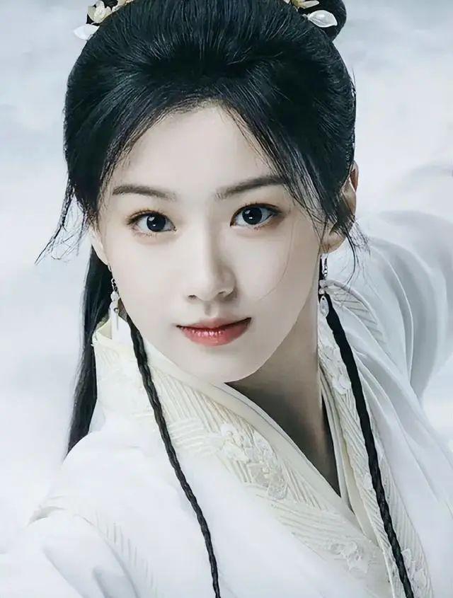 新《射雕》将播，梅超风美过黄蓉，郭靖选角绝了