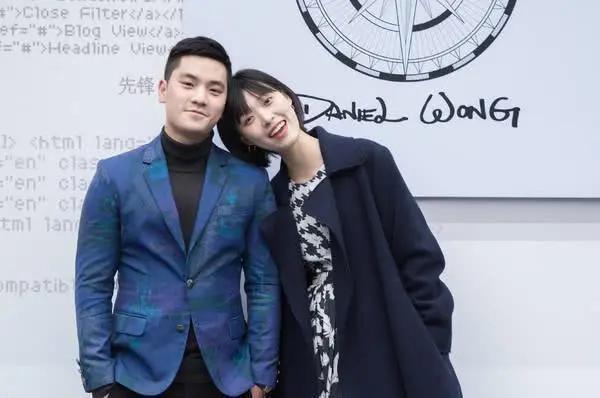 刘嘉玲的脸上没有一丝皱纹