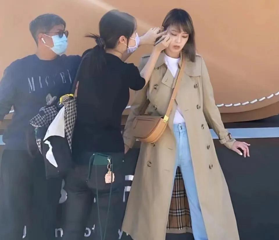 从娱乐圈嫁入豪门，她自称不是贵妇，离婚收获全网祝贺