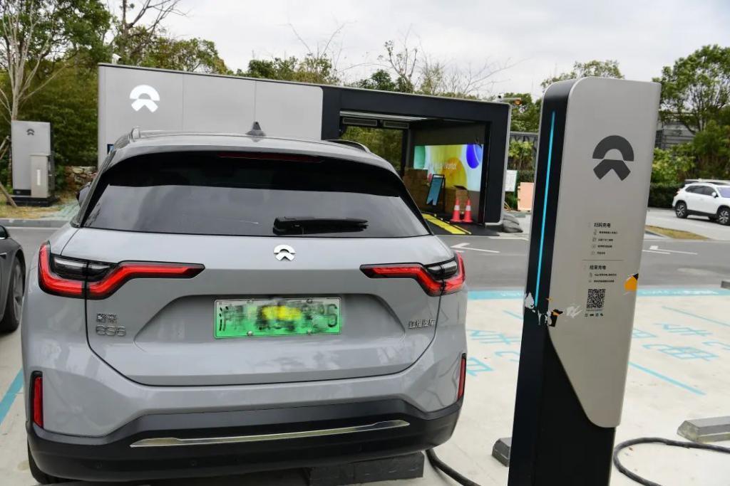 蔚来汽车，一场事先张扬的自救