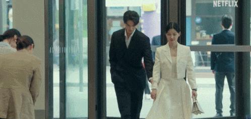 氛围感炸裂，内娱又输了