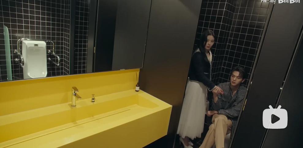 氛围感炸裂，内娱又输了