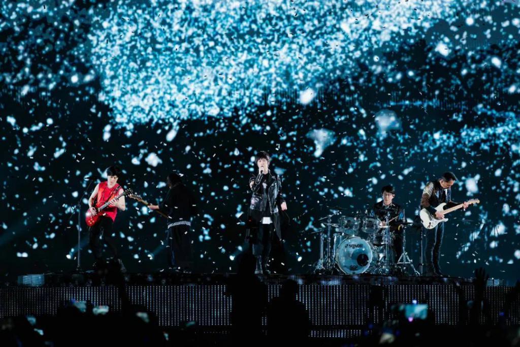 五月天假唱风波，拷问的是整个演唱会行业