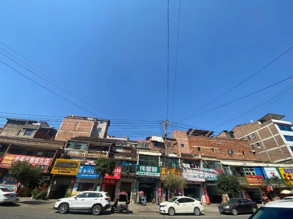 县城公交挣扎在消亡前夜