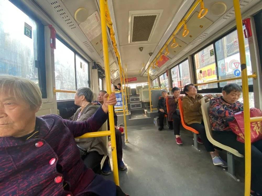 县城公交挣扎在消亡前夜