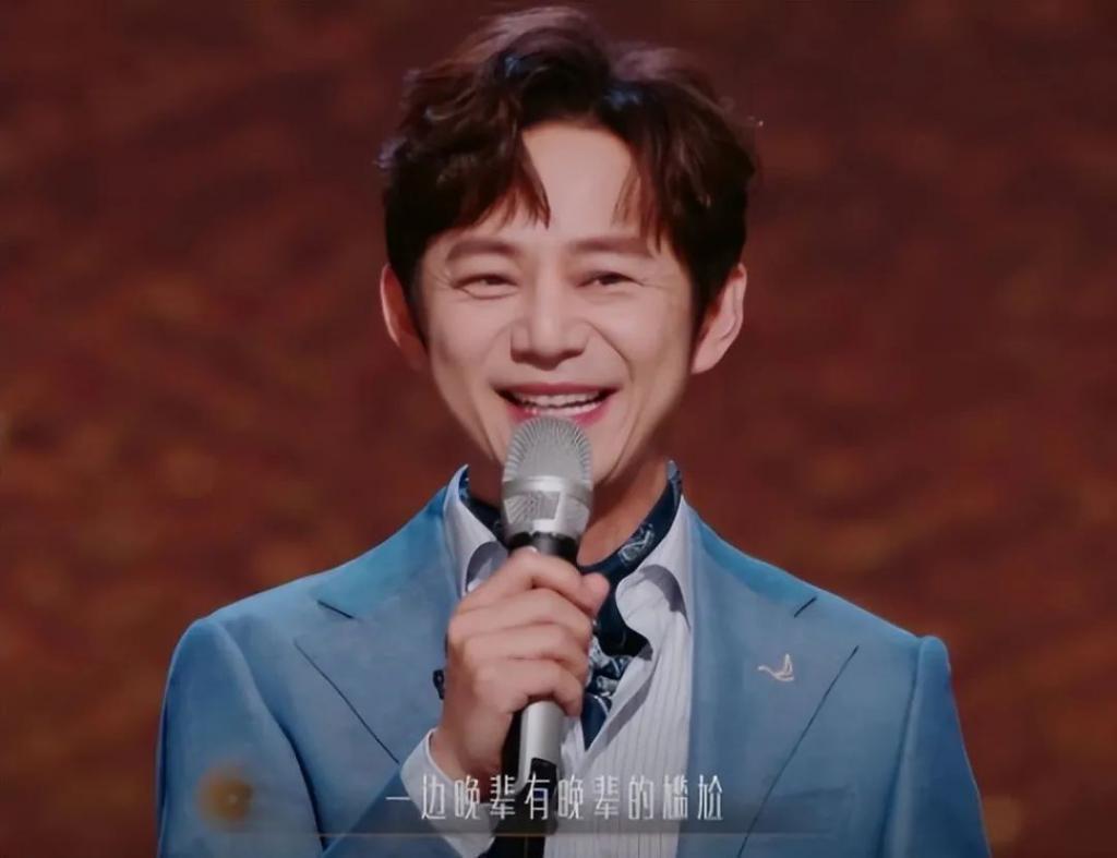 《声生不息3》：周深的尴尬，揭开了娱乐圈的三大现实面