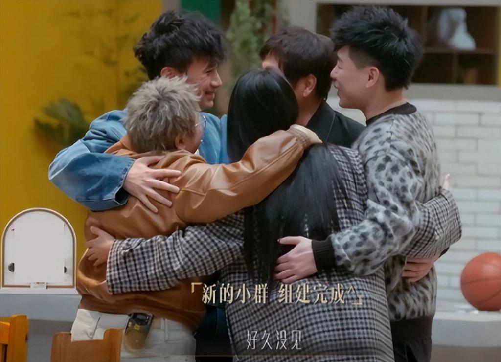 《声生不息3》：周深的尴尬，揭开了娱乐圈的三大现实面