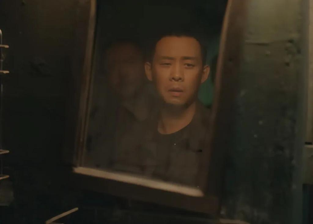 张译对比王骁，老天赏饭吃与科班演技，差距一目了然