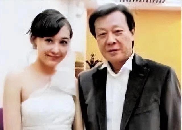 寇世勋：两个媳妇楼上楼下住，生活27年又美又痛苦