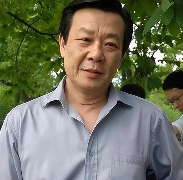 寇世勋：两个媳妇楼上楼下住，生活27年又美又痛苦