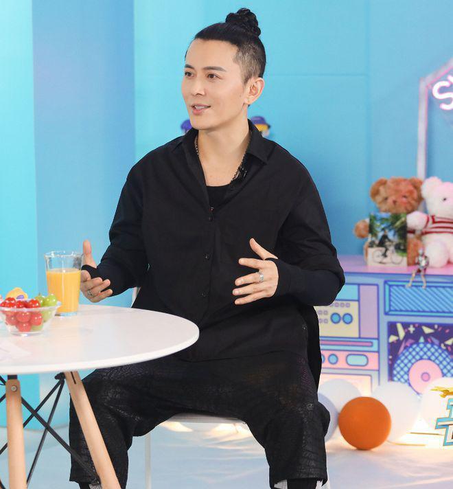 摇滚圈倒油五月天！新裤子主唱内涵，乐队要办假唱专场