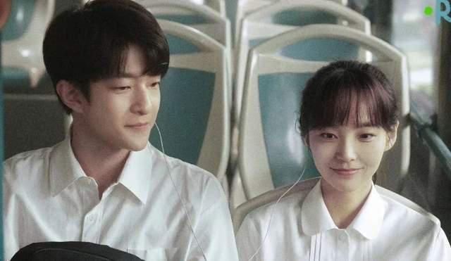 《闪星》预售票房破亿，夜间涨幅太夸张，网友质疑注水