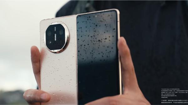 华为Mate X5“下火海”展示全面可靠 金刚不坏之身真的强