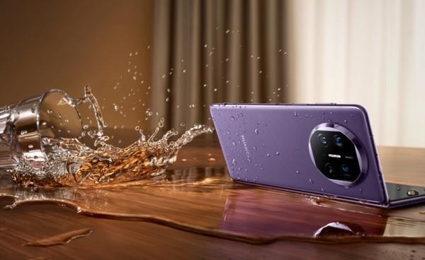 华为Mate X5“下火海”展示全面可靠 金刚不坏之身真的强